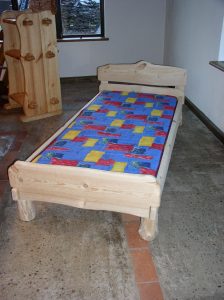 Country-Bed-LO_5-7